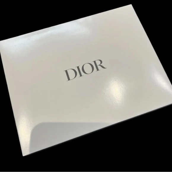 Christian Dior White and Red Wristlet - Picture 6 of 7